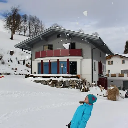 Haus Lorenz شقة
